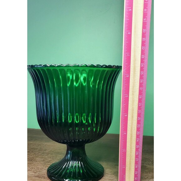 Vintage EO Brody Emerald Green Pedestal Vase Ribbed Glass 6.5" x 5 3/8" NO CHIPS - Picture 1 of 8